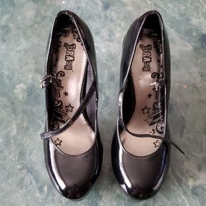 Black Patent Maryjane Heels